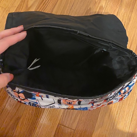 Authentic Hong Kong Disney school bag - Picture 3 of 5